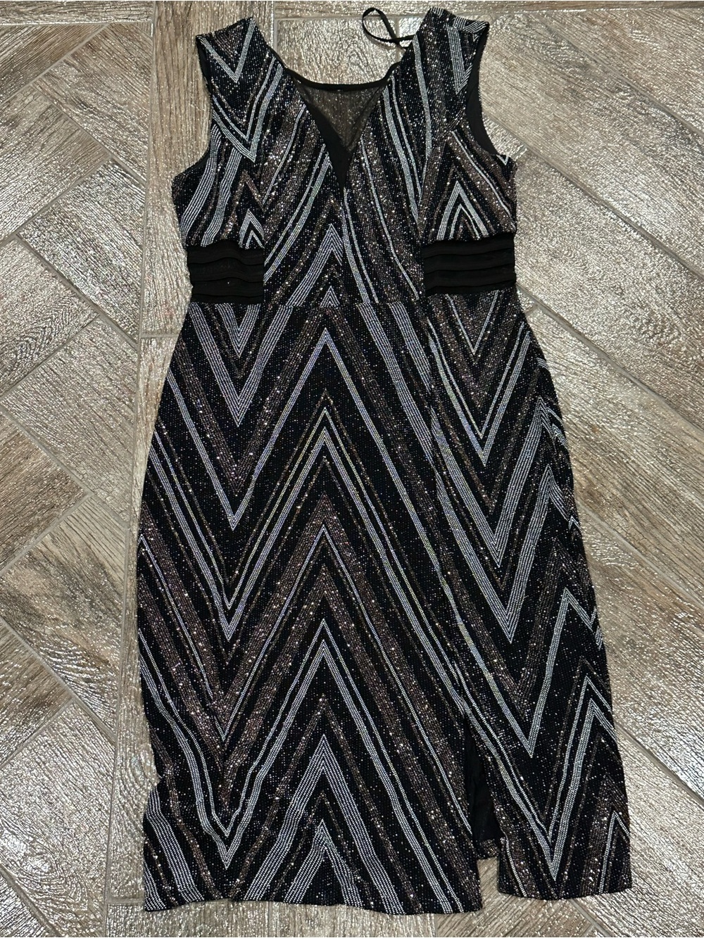 Enfocus Studio Black & Silver Glitter V-Neck Chevron Dress